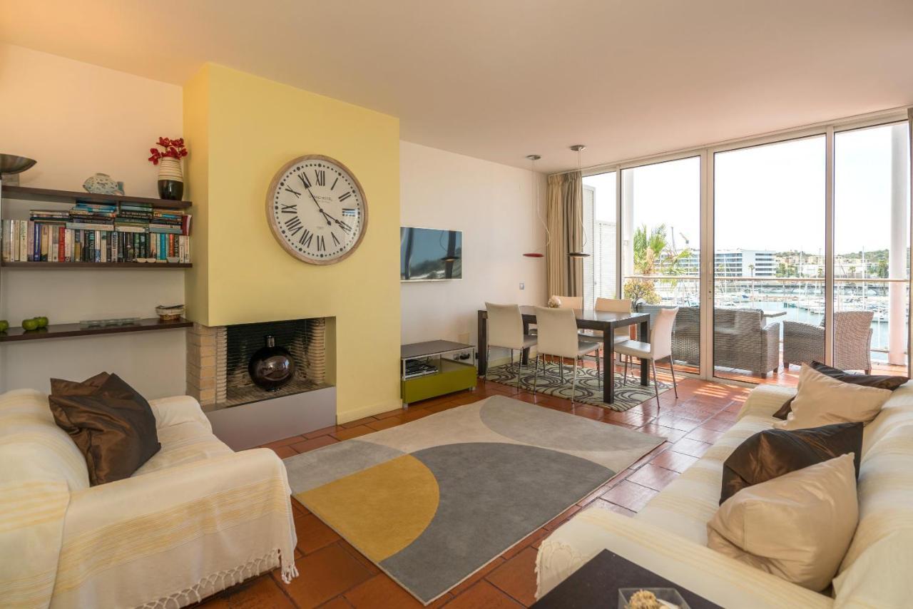 Stunning 2-Bed Penthouse In Lagos 250M From Beach Luaran gambar